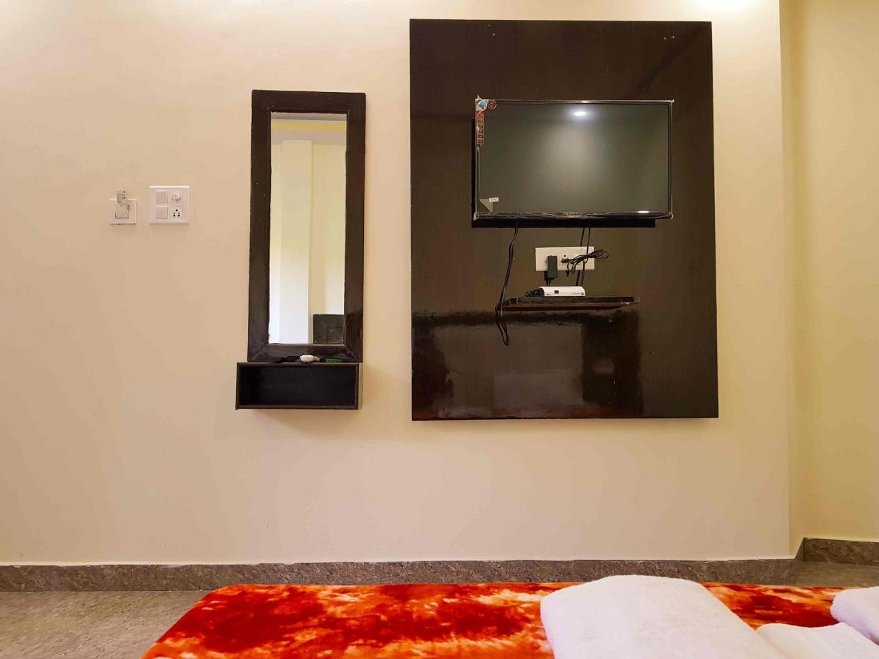 Hotel Homely Abode Далхаузи Экстерьер фото