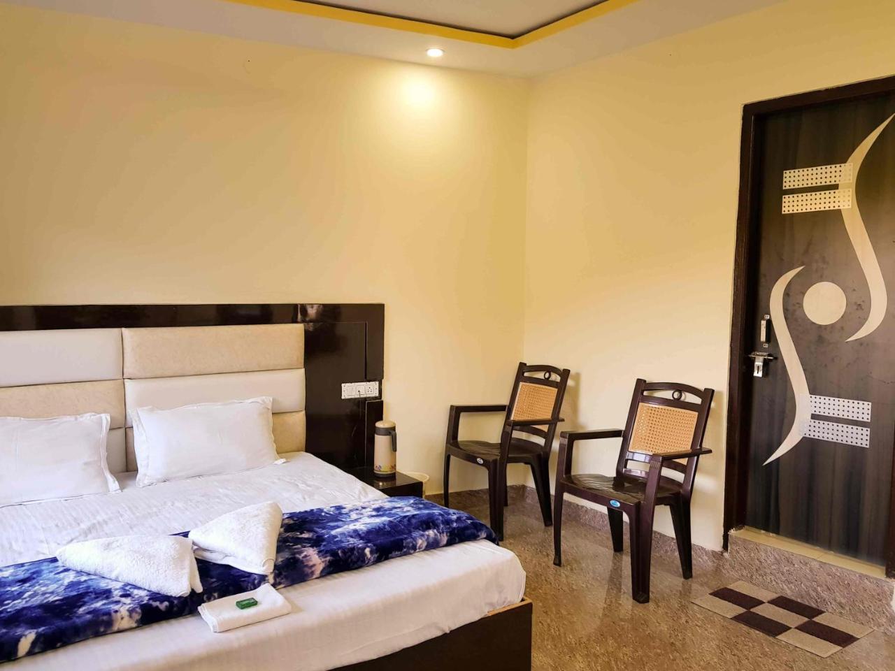 Hotel Homely Abode Далхаузи Экстерьер фото