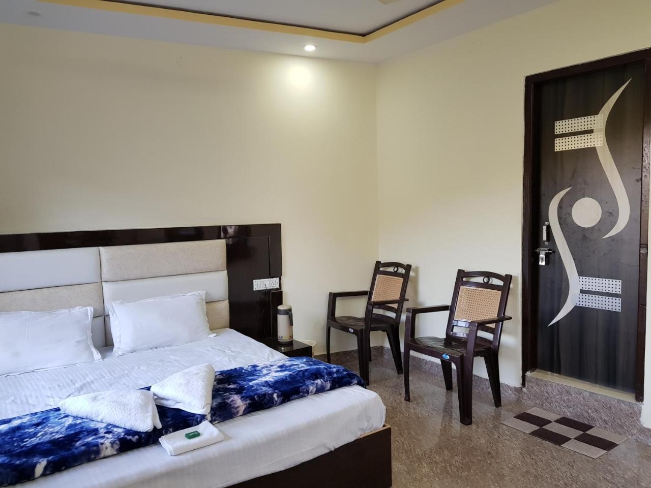 Hotel Homely Abode Далхаузи Экстерьер фото